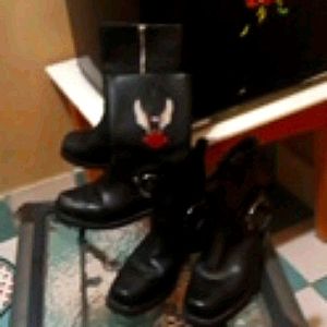 Woman's Harley boots